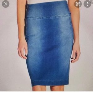Level 99 pull on stretch denim pencil skirt